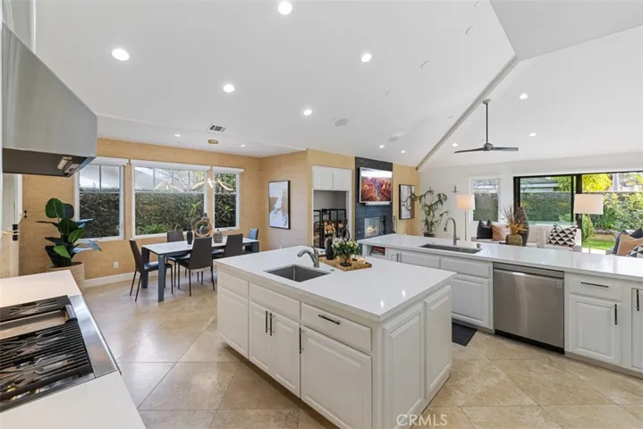 1312 Dover Drive, Newport Beach, California 92660