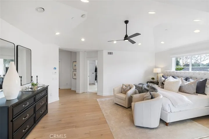 1312 Dover Drive, Newport Beach, California 92660