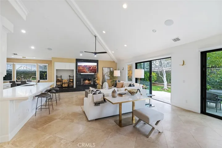 1312 Dover Drive, Newport Beach, California 92660