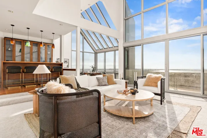 5209 Ocean Front Walk 301, Marina Del Rey, California 90292