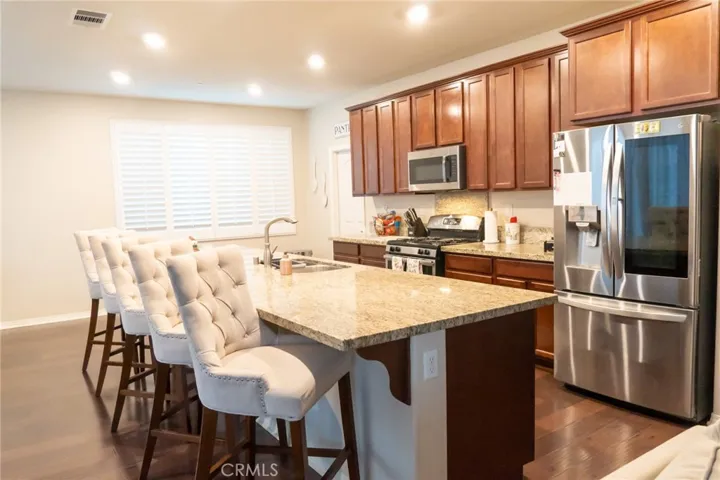 Over-sized kitchen island
