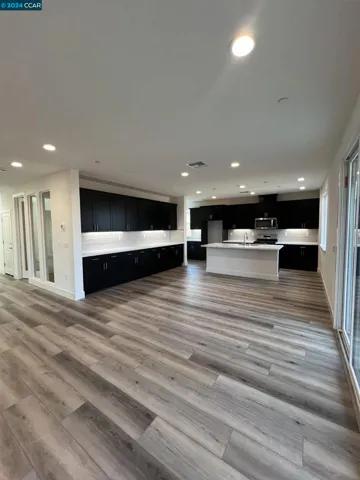 16267 Brownstone Ave., Lathrop, California 95330
