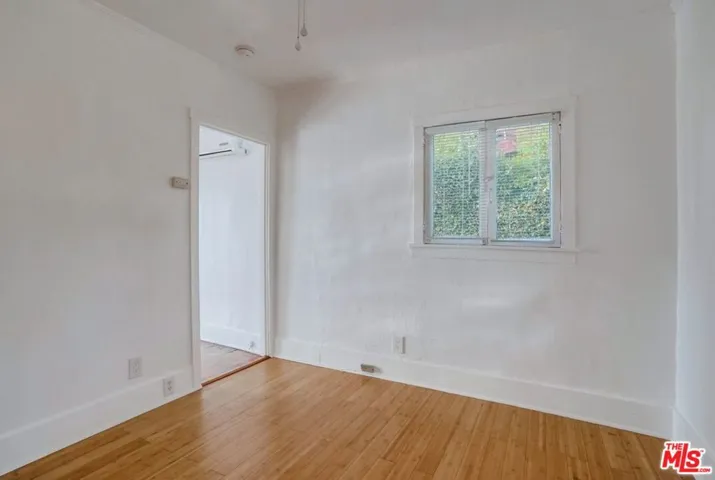 2533 1/2 Elsinore Street, Los Angeles, California 90026