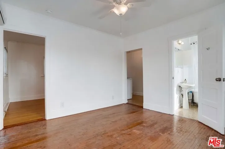 2533 1/2 Elsinore Street, Los Angeles, California 90026