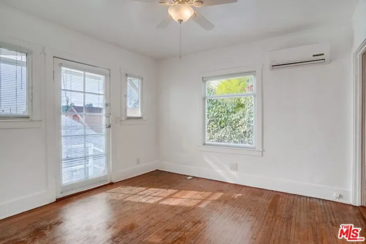 2533 1/2 Elsinore Street, Los Angeles, California 90026