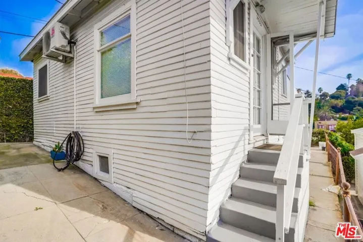 2533 1/2 Elsinore Street, Los Angeles, California 90026