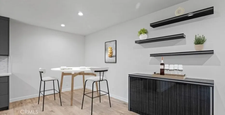 2021 N Beachwood Drive 3, Los Angeles, California 90068