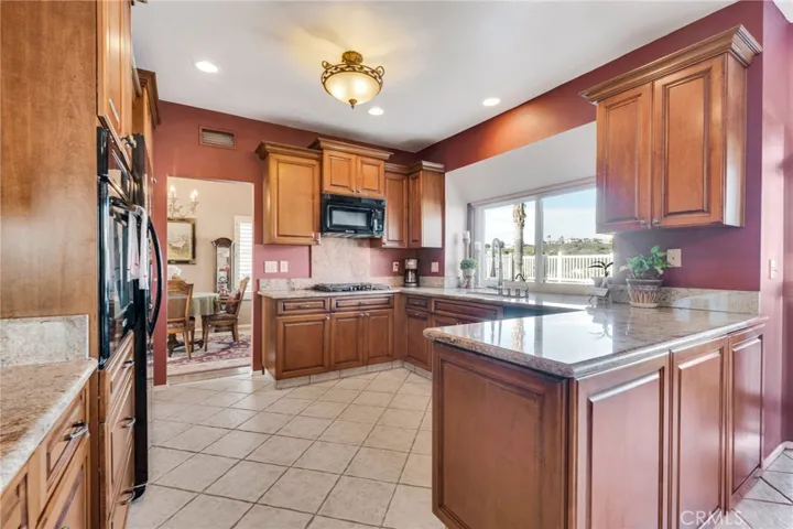 28917 Seco Canyon Road, Saugus, California 91390