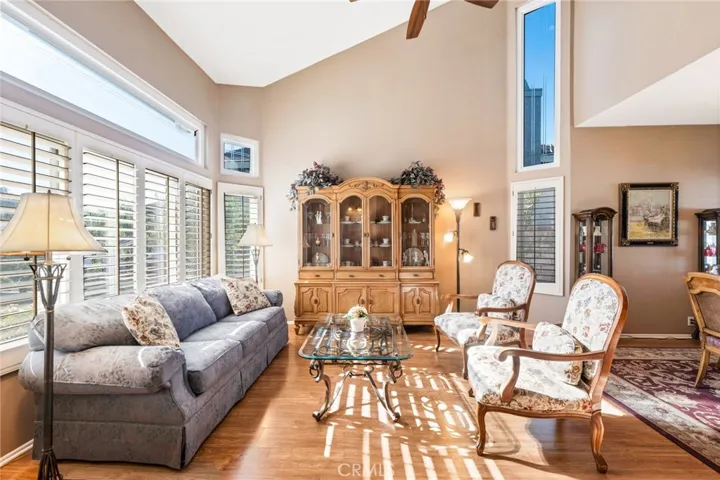 28917 Seco Canyon Road, Saugus, California 91390