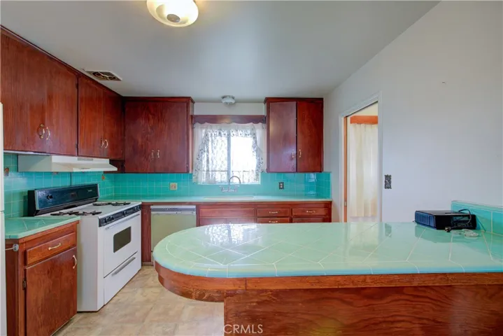 858 R Street, Newman, California 95360