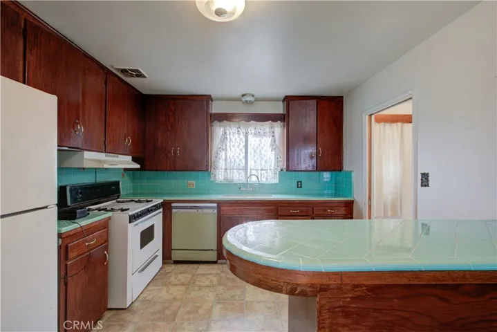 858 R Street, Newman, California 95360