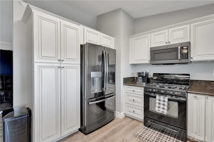 Kitchen 4