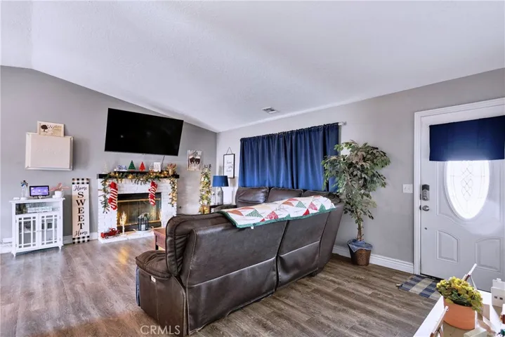 Living Room 3