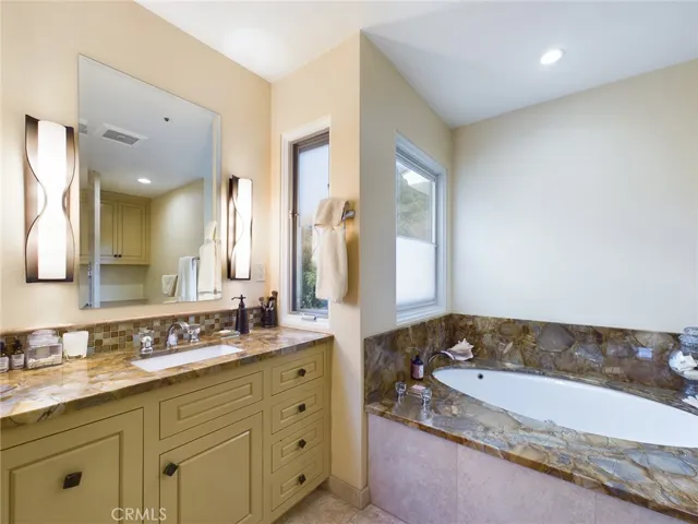 1215 Kristy Court, San Luis Obispo, California 93401