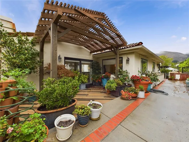 1215 Kristy Court, San Luis Obispo, California 93401