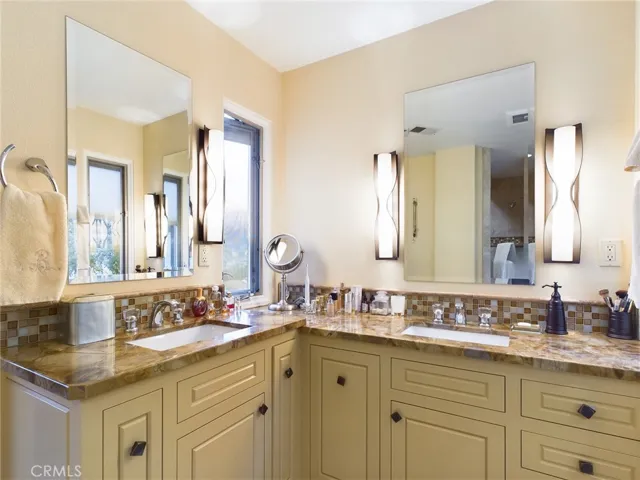 1215 Kristy Court, San Luis Obispo, California 93401