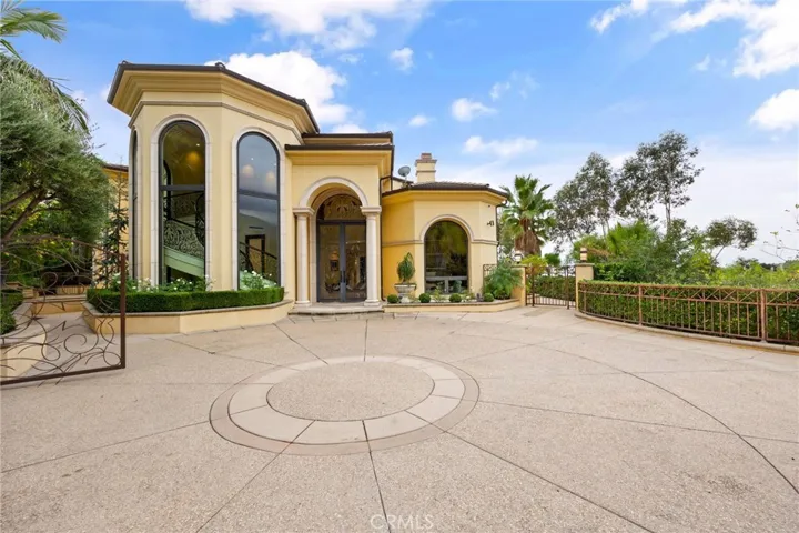 105 Oak Grove, Monrovia, California 91016