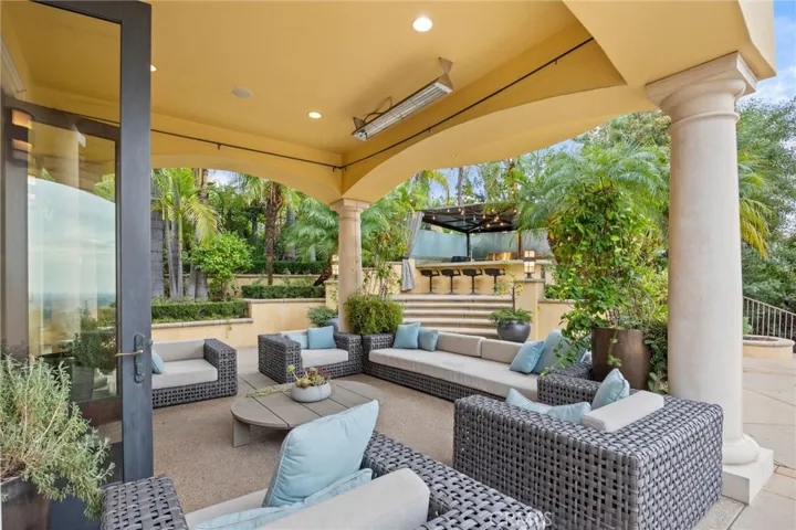 105 Oak Grove, Monrovia, California 91016