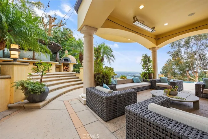 105 Oak Grove, Monrovia, California 91016