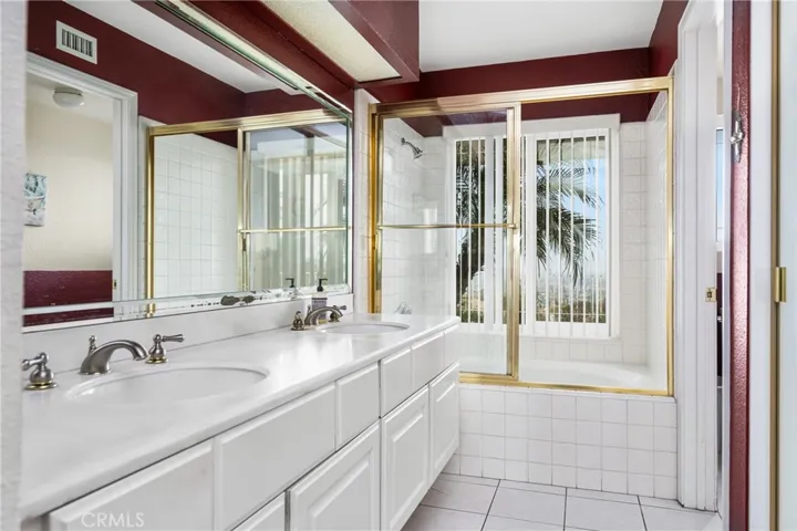 412 S Mountain View Court, Orange, California 92869