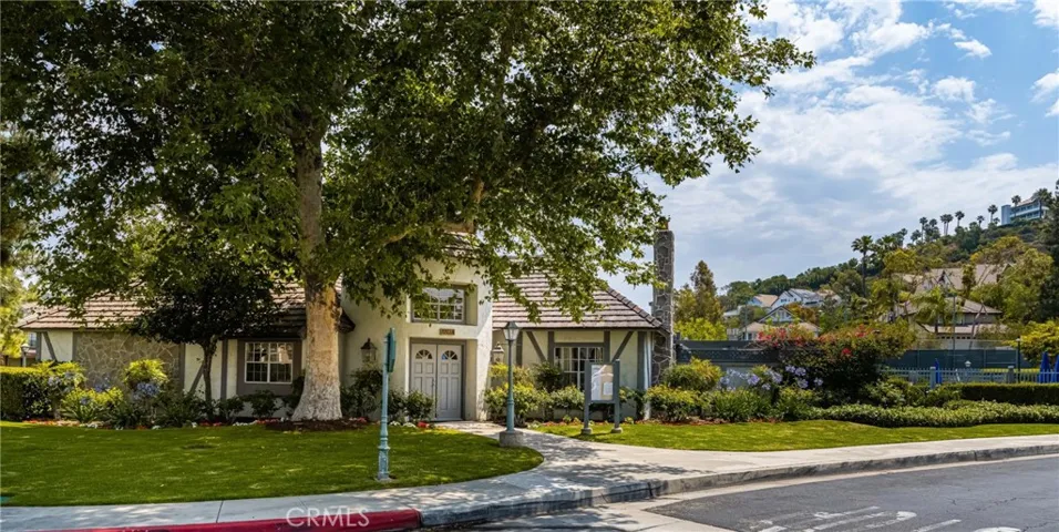 412 S Mountain View Court, Orange, California 92869
