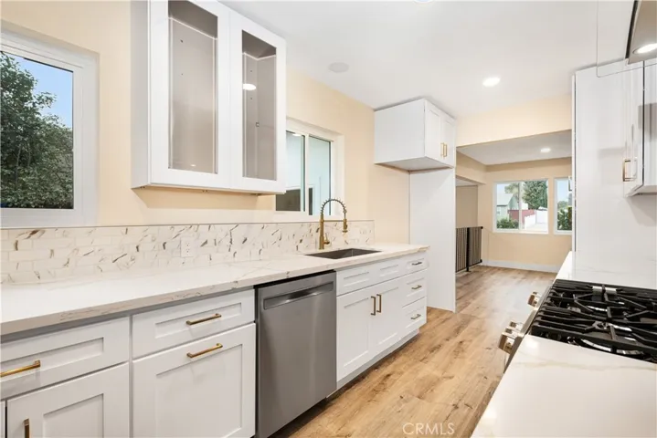 17124 Saticoy Street, Lake Balboa, California 91406