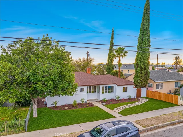 17124 Saticoy Street, Lake Balboa, California 91406