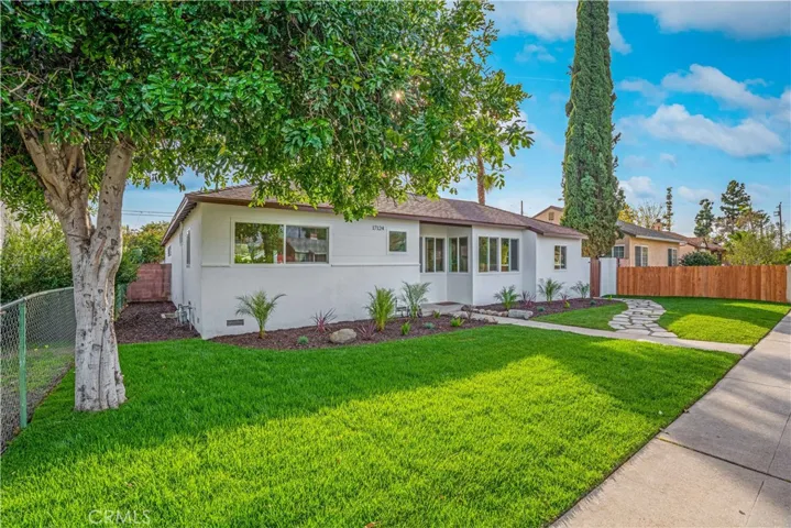 17124 Saticoy Street, Lake Balboa, California 91406