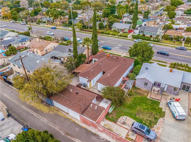 17124 Saticoy Street, Lake Balboa, California 91406