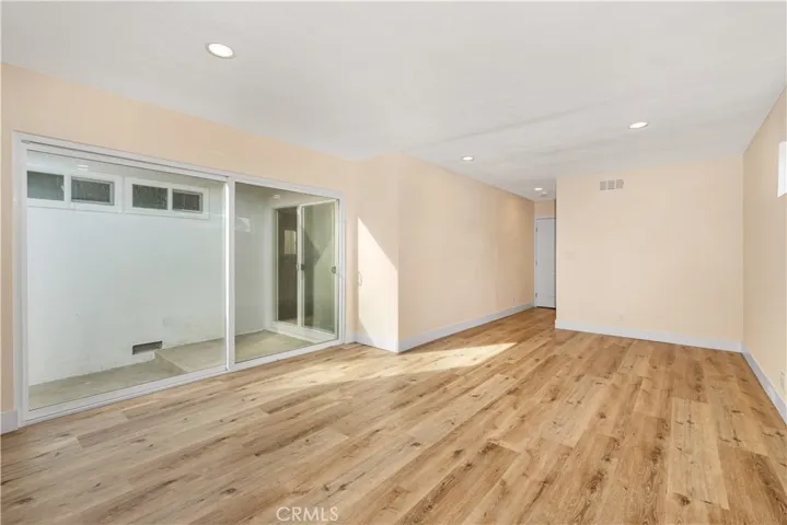 17124 Saticoy Street, Lake Balboa, California 91406