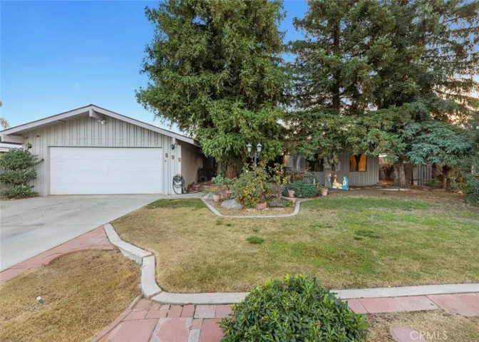 899 W Grand Avenue, Porterville, California 93257