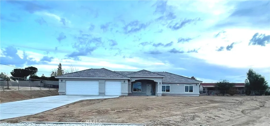 8104 Corona Avenue, Hesperia, California 92345