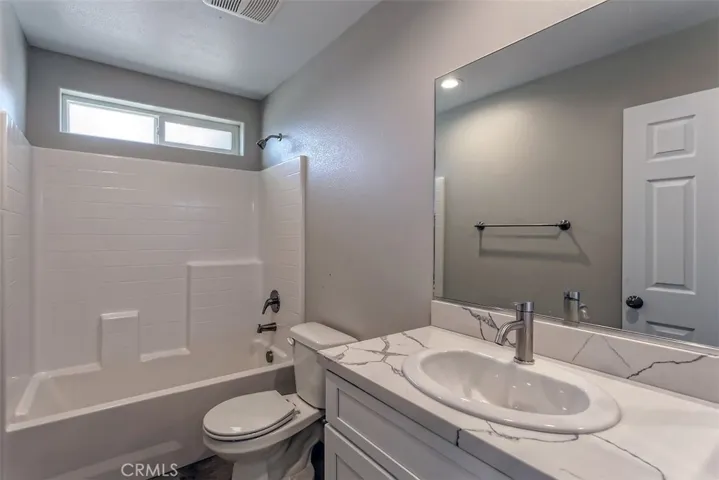 8104 Corona Avenue, Hesperia, California 92345
