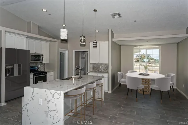 8104 Corona Avenue, Hesperia, California 92345