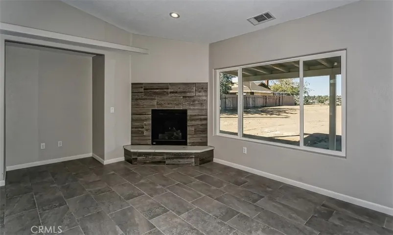 8104 Corona Avenue, Hesperia, California 92345