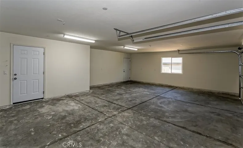 8104 Corona Avenue, Hesperia, California 92345