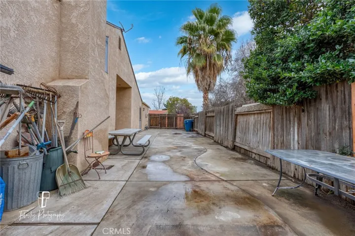 1909 Mountain Oak Road, Bakersfield, California 93311