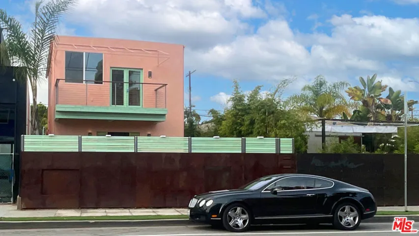 621 Rose Avenue A, Venice, California 90291
