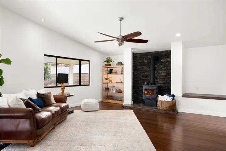 30536 Sparrow Hawk Drive, Canyon Lake, California 92587