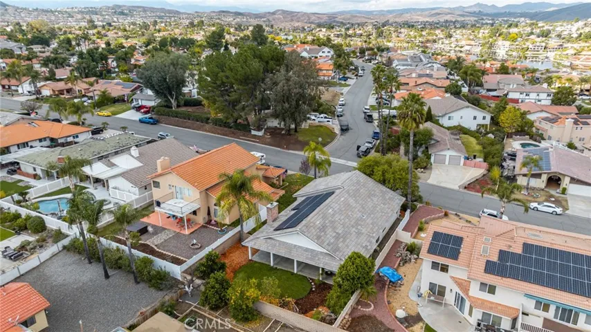 30536 Sparrow Hawk Drive, Canyon Lake, California 92587