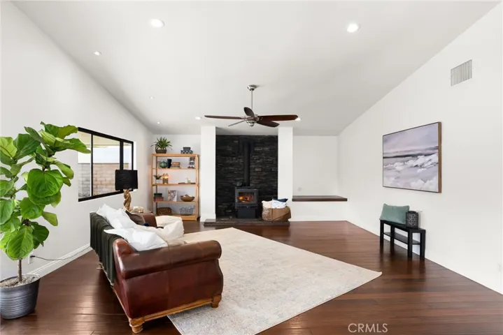 30536 Sparrow Hawk Drive, Canyon Lake, California 92587