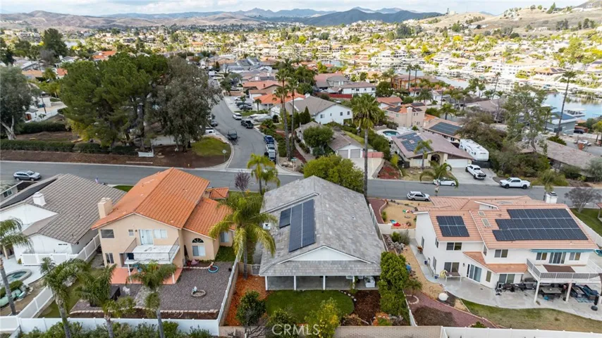 30536 Sparrow Hawk Drive, Canyon Lake, California 92587