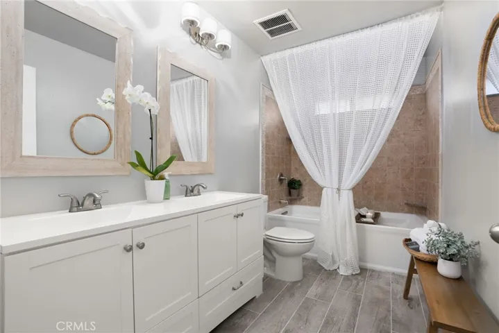 30536 Sparrow Hawk Drive, Canyon Lake, California 92587