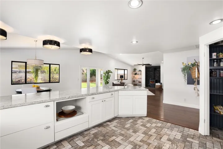 30536 Sparrow Hawk Drive, Canyon Lake, California 92587
