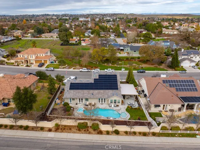 336 Cool Valley Drive, Paso Robles, California 93446