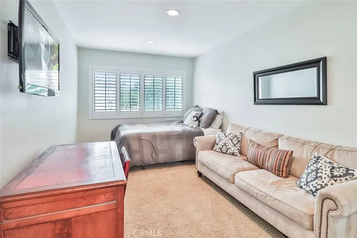 2152 Los Feliz Drive, Thousand Oaks, California 91362