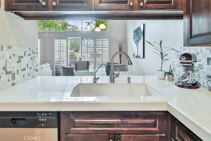 2152 Los Feliz Drive, Thousand Oaks, California 91362