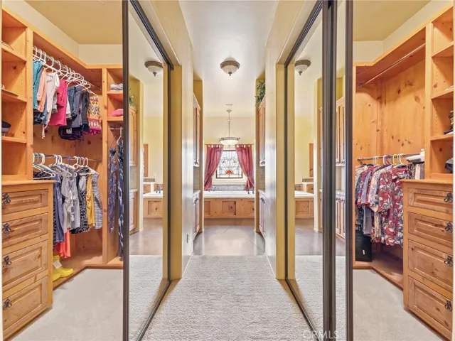 23825 Waalew Road, Apple Valley, California 92307