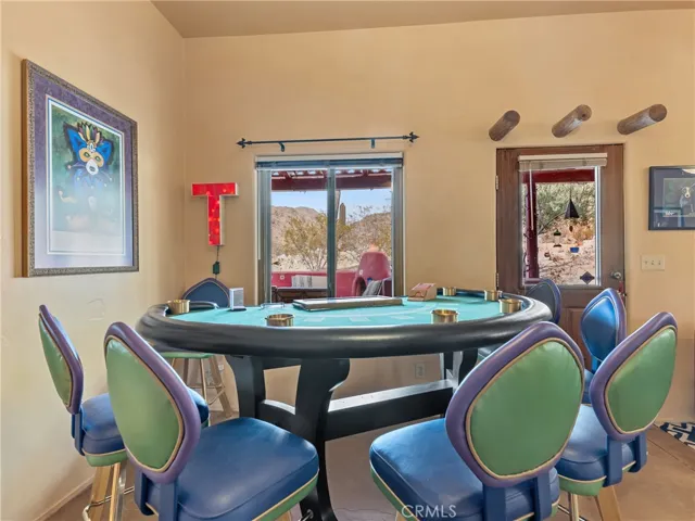23825 Waalew Road, Apple Valley, California 92307