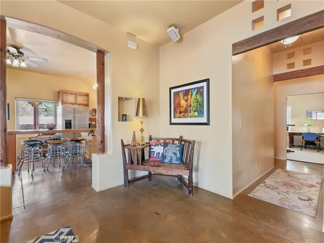 23825 Waalew Road, Apple Valley, California 92307